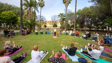 Photo of El éxito de las clases de yoga para mayores amplía la actividad en Mairena