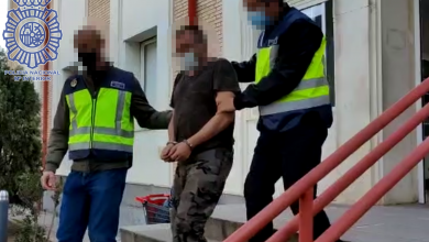 Photo of La Policia Nacional detiene a un hombre por causar la muerte a golpes y puñaladas de una persona