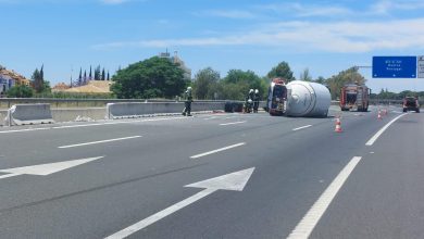 Photo of La Junta activa el Plan de Emergencia de Accidentes de Mercancías Peligrosas por el vuelco de un camión en Benacazón