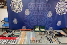 Photo of La Policía Nacional desarticula en Sevilla un grupo criminal que planificaba los robos con información obtenida en una inmobiliaria