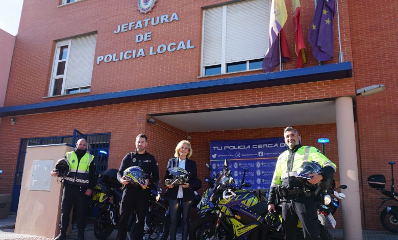 Photo of La Policía Local incorpora dos nuevas motos 100% eléctricas y cero contaminantes a su flota